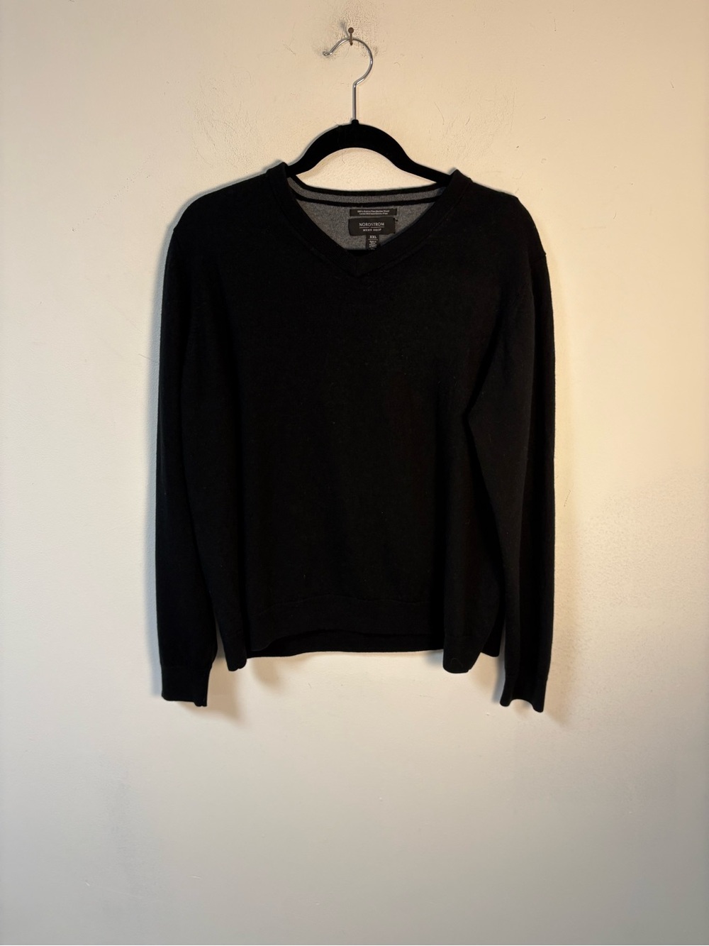 Nordstrom Men's Black V-Neck Sweater Merino Wool 2XL